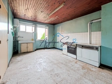 L’ABERGEMENT-DE-CUISERY – MAISON À RÉNOVER, GRANGE ET COMBLES SUR 1 646 m² DE TERRAIN