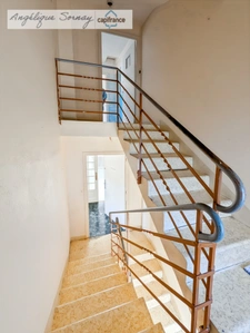  Detached house 175 m² with full basement – Lons-le-Saunier