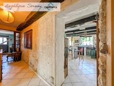  Long farmhouse with outbuildings on 3,115 m² – Francheville 39230