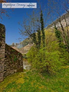 Maison de caractère en pierre – Baume-les-Messieurs (Jura)
