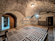 Appartement à rénover au cœur de Lons-le-Saunier – 164,83 m² pour donner vie à vos idées