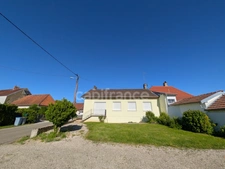 Maison 3 chambres avec grenier aménageable – beau potentiel