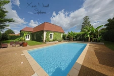 Dpt Saône et Loire (71), à vendre proche de LOUHANS maison P6 de 180 m² - Terrain de 1979  - Plain pied