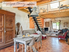  Long farmhouse with outbuildings on 3,115 m² – Francheville 39230