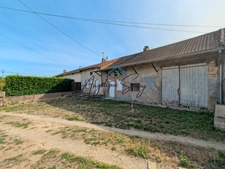 L’ABERGEMENT-DE-CUISERY – MAISON À RÉNOVER, GRANGE ET COMBLES SUR 1 646 m² DE TERRAIN
