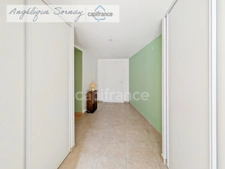 LOUHANS – 202 m² / 6 CHAMBRES / 2 500 m² / 4 GARAGES – UN POTENTIEL RARE !