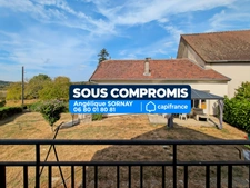 🏡 MANTRY – Maison mitoyenne avec maisonnette en pierre et beaux volumes  