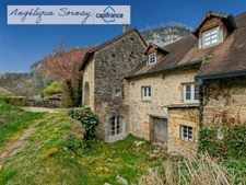 Maison de caractère en pierre – Baume-les-Messieurs (Jura)