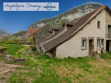 Maison de caractère en pierre – Baume-les-Messieurs (Jura)