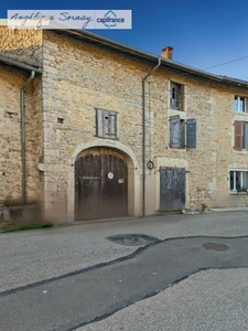 House to be completely renovated SAINT JULIEN (39)