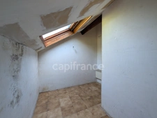 3-level house – 161 m² of living space – great renovation potential