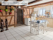 FOR SALE – EXCEPTIONAL PROPERTY – 39230