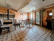 L’ABERGEMENT-DE-CUISERY — UNE MAISON À RÉINVENTER, DEUX TERRAINS POUR VOIR PLUS GRAND