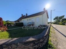 # Maison familiale de 88 m² avec terrasse, grenier aménageable et beau potentiel – Chapelle-Voland