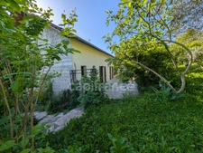 3-level house – 161 m² of living space – great renovation potential