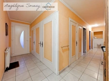 # Maison familiale de 88 m² avec terrasse, grenier aménageable et beau potentiel – Chapelle-Voland