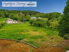 Maison familiale rénovée partiellement avec grange et vastes espaces – Jura BONLIEU