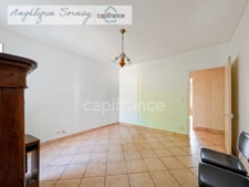 LOUHANS – 202 m² / 6 CHAMBRES / 2 500 m² / 4 GARAGES – UN POTENTIEL RARE !