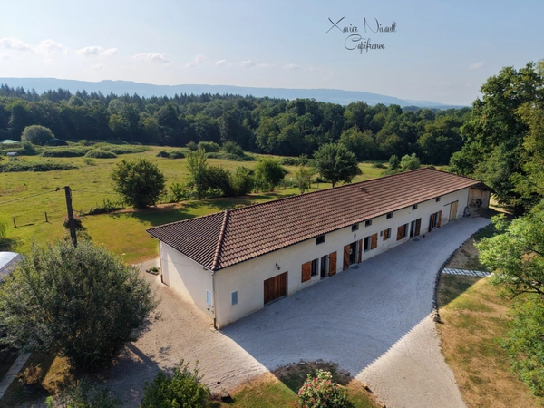 Maison à vendre 11 pièces proche de LOUHANS (71)