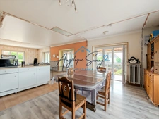 🏡 MANTRY – Semi-detached house with stone cottage and spacious rooms  