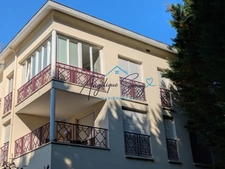 Peace, comfort and amenities: discover this 2-bedroom apartment in the heart of a leafy residence