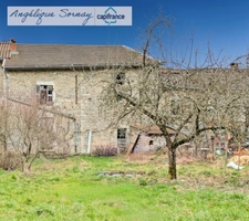 House to be completely renovated SAINT JULIEN (39)