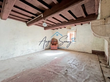 L’ABERGEMENT-DE-CUISERY – MAISON À RÉNOVER, GRANGE ET COMBLES SUR 1 646 m² DE TERRAIN