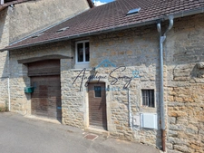 CHILLE – MAISON DE VILLAGE MITOYENNE DE 160 M² AVEC GARAGE, STATIONNEMENT 