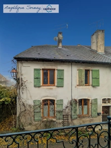Authentique maison de village avec cave voûtée et combles aménageables