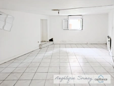  🏡 EXCLUSIVITÉ – Maison mitoyenne à fort potentiel de 229 m² sur 3 niveaux avec garage – Sellières