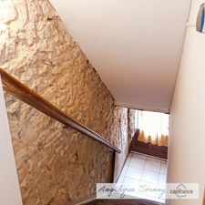  🏡 EXCLUSIVITÉ – Maison mitoyenne à fort potentiel de 229 m² sur 3 niveaux avec garage – Sellières