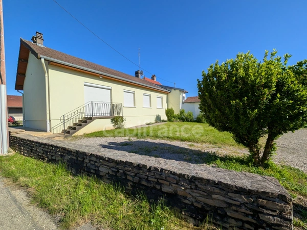Maison 3 chambres avec grenier aménageable – beau potentiel