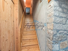 ❤️ COUP DE CŒUR À BAUME-LES-MESSIEURS ! Maison mitoyenne en pierre rénovée, 5 chambres et beaux volumes.