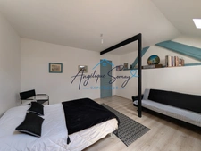 CHILLE – MAISON DE VILLAGE MITOYENNE DE 160 M² AVEC GARAGE, STATIONNEMENT 