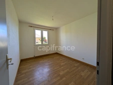 Quiet single-storey house in Branges – 65 m², 2 bedrooms, 436 m² plot, close to Louhans (5 min)