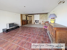 Maison à rénover avec terrasse, garage et parking et terrain à proximité SAINT JULIEN (39)