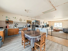 🏡 MANTRY – Semi-detached house with stone cottage and spacious rooms  