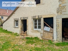 Maison de caractère en pierre – Baume-les-Messieurs (Jura)