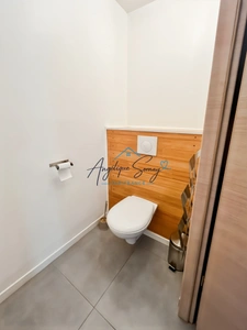 COUP DE CŒUR – DUPLEX RÉNOVÉ 97 M², 3 CHAMBRES, AU CALME FACE À LA NATURE SAINT GENIX SUR GUIERS (73)