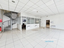 Local/bureau commerces (640 m2, parcelle 1098 m2)) à vendre JOUY EN JOSAS (78), 