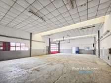 Local/bureau commerces (640 m2, parcelle 1098 m2)) à vendre JOUY EN JOSAS (78), 