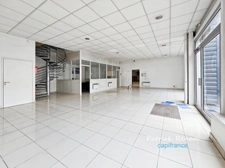 Local/bureau commerces (640 m2, parcelle 1098 m2)) à vendre JOUY EN JOSAS (78), 