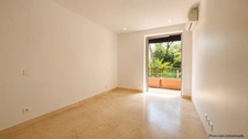 Appartement 3 pièces avec rooftop et deux box fermés SAINT TROPEZ (83)