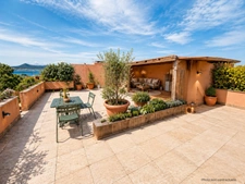 Appartement 3 pièces avec rooftop et deux box fermés SAINT TROPEZ (83)