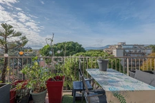 Beautiful apartment with sea view, 69 m², 2 rooms – Terrace – Balcony – Parking – Saint-Laurent-du-Var
