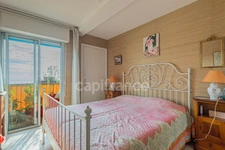Beautiful apartment with sea view, 69 m², 2 rooms – Terrace – Balcony – Parking – Saint-Laurent-du-Var