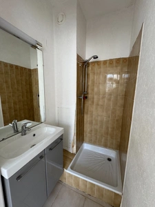 Appartement 5 pièces (3 chambres) vue dégagée avec terrasse, cave et parking privé