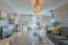 BEL APPARTEMENT 4 pièces magnifiquement décoré avec terrasse / sans travaux - Box fermé possible