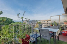 Beautiful apartment with sea view, 69 m², 2 rooms – Terrace – Balcony – Parking – Saint-Laurent-du-Var