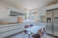 Mougins / à vendre Propriété type MAZET avec dépendance, piscine et garage pour 2 véhicules